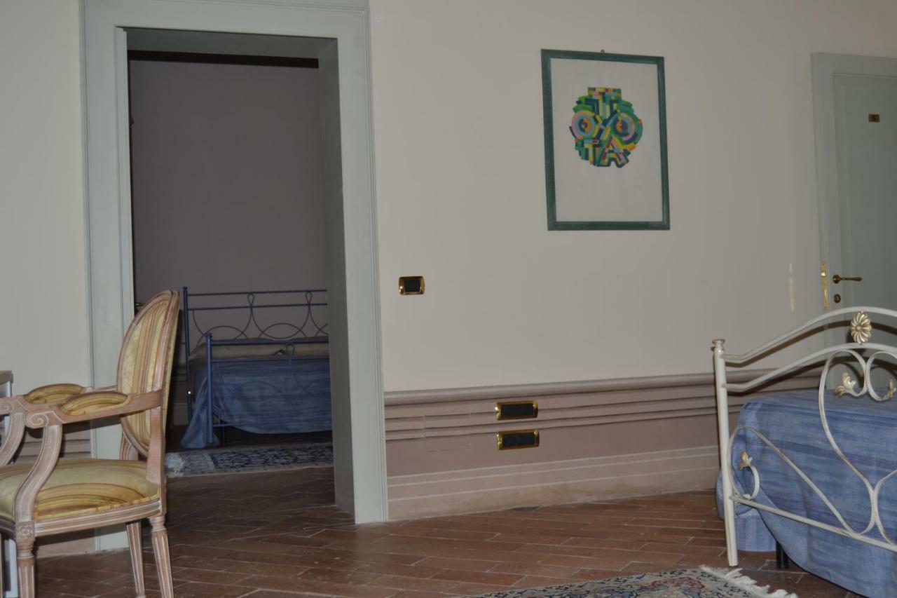Palazzo Roberti Hotel Monte San Giusto Kültér fotó